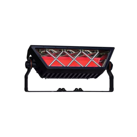 FREAX_hero_Red20%_Strobe10%_WhiteBg.jpg