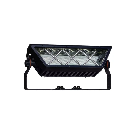 FREAX_hero_White20%_Strobe10%_WhiteBg.jpg