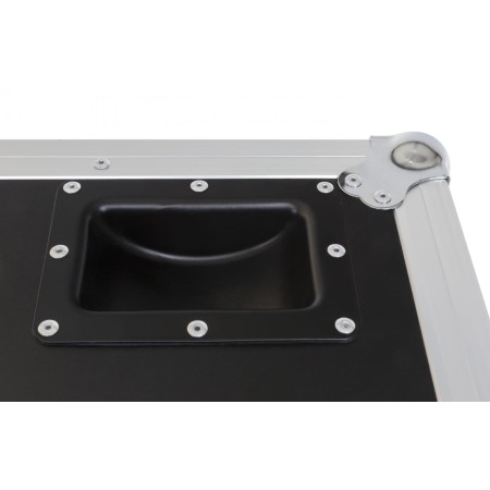 case_for_6x_bt-glowpanel_close_up.jpg