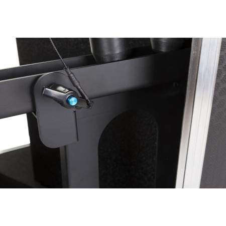 case_for_2xsc-15_close_up_brackets_medium.jpg