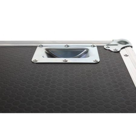 case_for_2xsc-15_close_up_top_medium.jpg