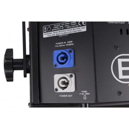 cob_blinder_2x100w_back_power_close_up.jpg